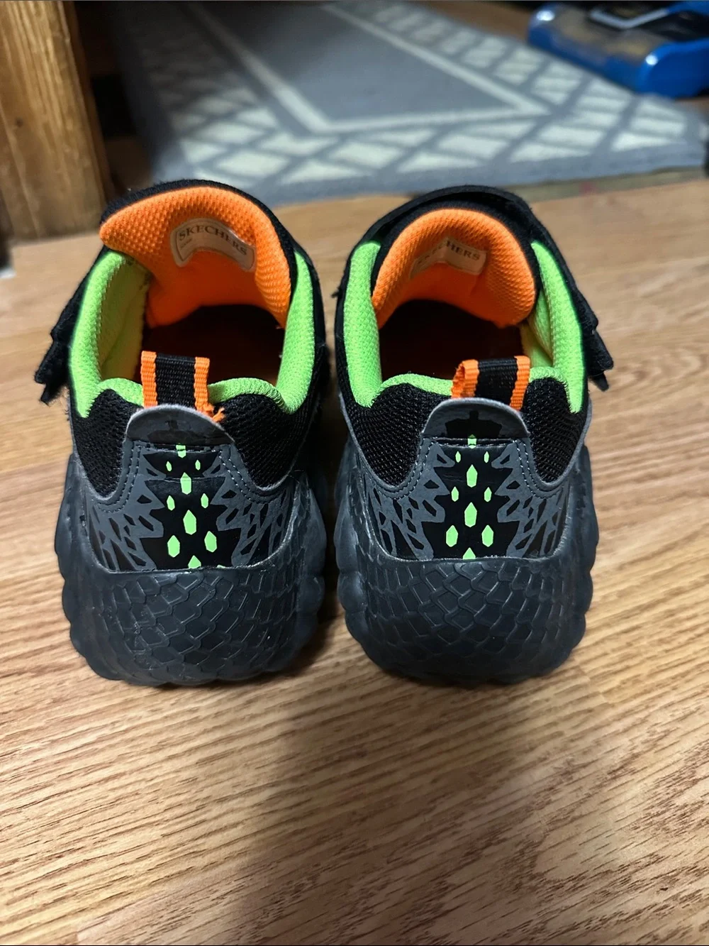 Skechers Kids Black, Green & Orange Light-Up Dino Sneakers Skechasaurus